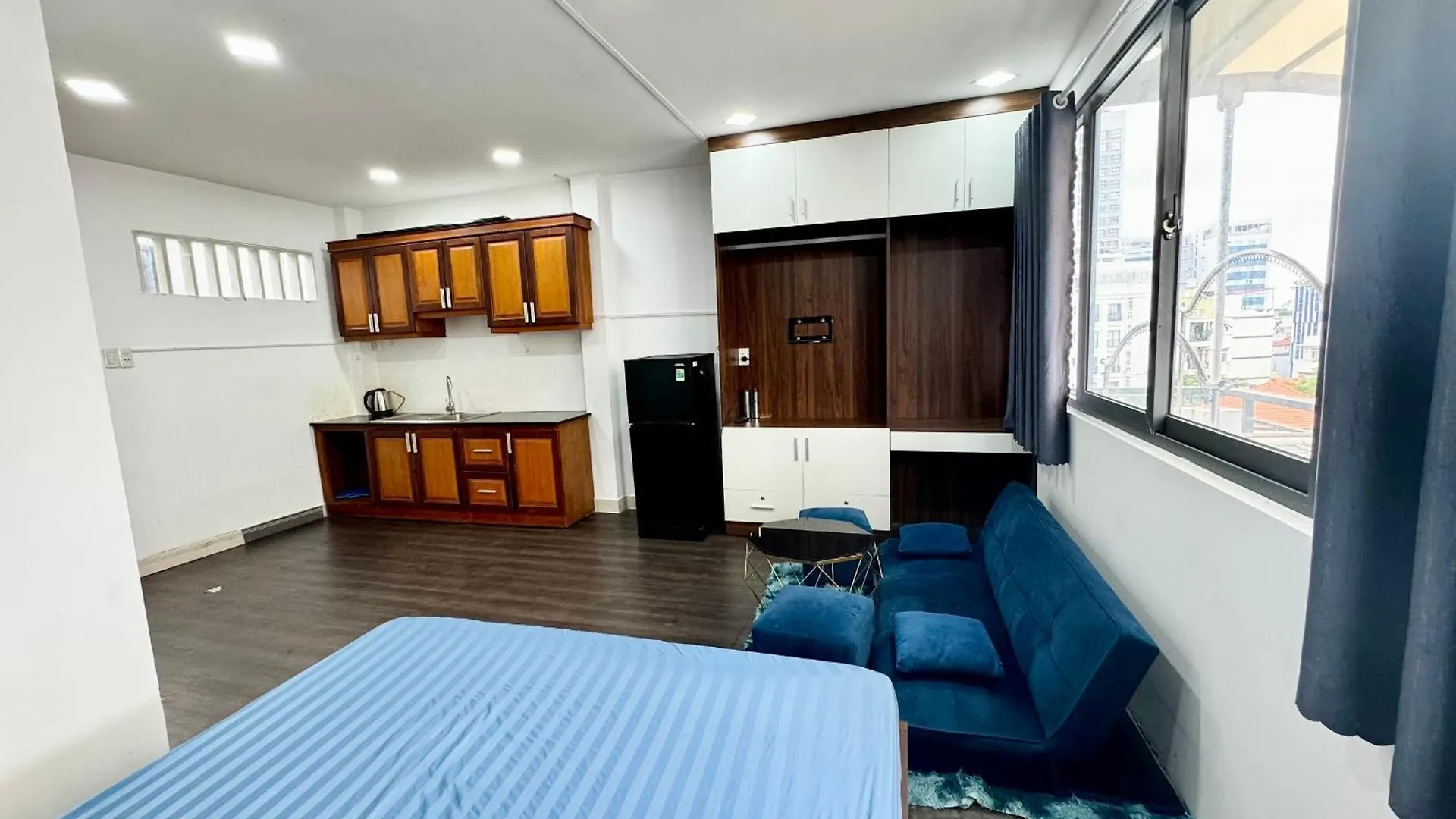 Aparthotel Dlux Hat Giang Ho Chi Minh City Vietnam